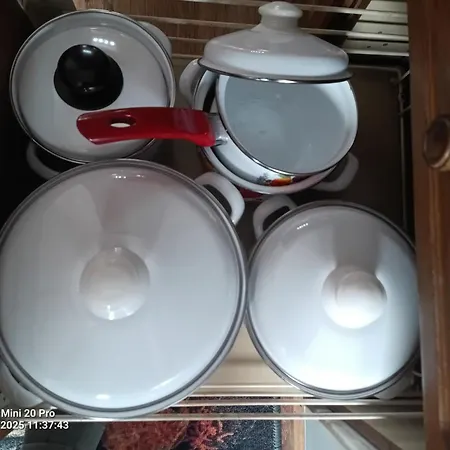 Pensjonat Haus Naehe Flughafen Und Messe Düsseldorf