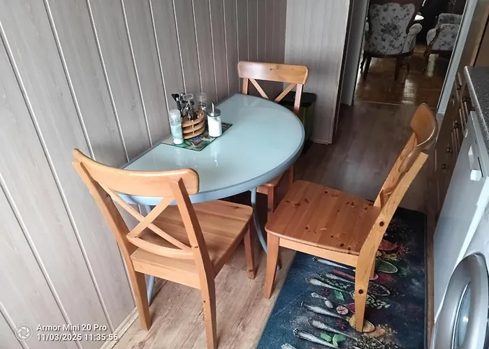 Pensjonat Haus Naehe Flughafen Und Messe Düsseldorf