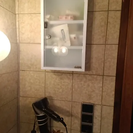 Vendégház Haus Naehe Flughafen Und Messe *