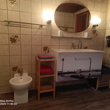 Haus Naehe Flughafen Und Messe * Düsseldorf