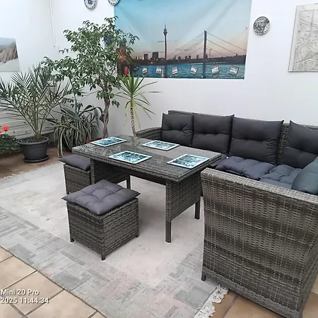 Guest house Haus Naehe Flughafen Und Messe *