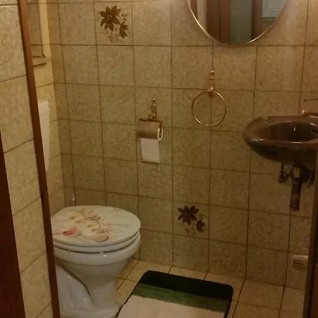 Pensjonat Haus Naehe Flughafen Und Messe