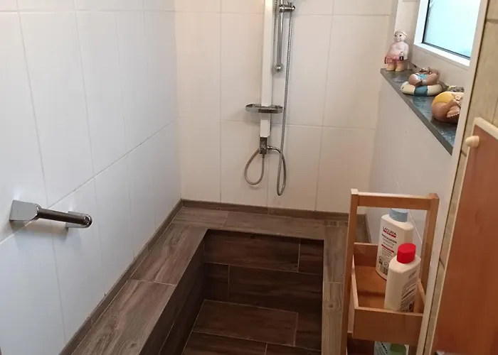 Haus Naehe Flughafen Und Messe