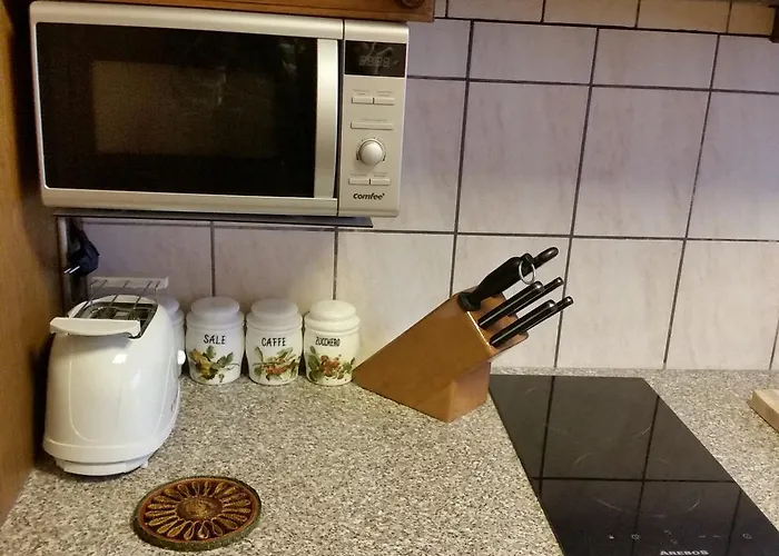 Pensión Haus Naehe Flughafen Und Messe Düsseldorf